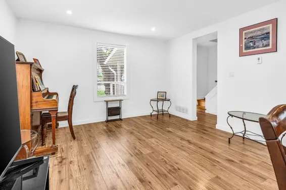 227 West 5th Street, North Vancouver For Sale - image 6