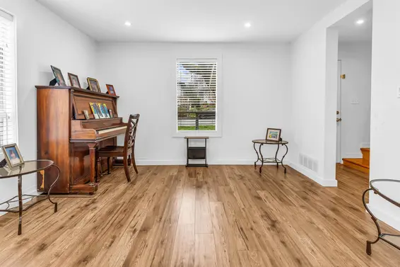 227 West 5th Street, North Vancouver For Sale - image 7