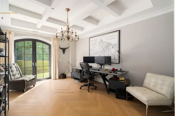 397 Southborough Drive, West Vancouver For Sale - image 13