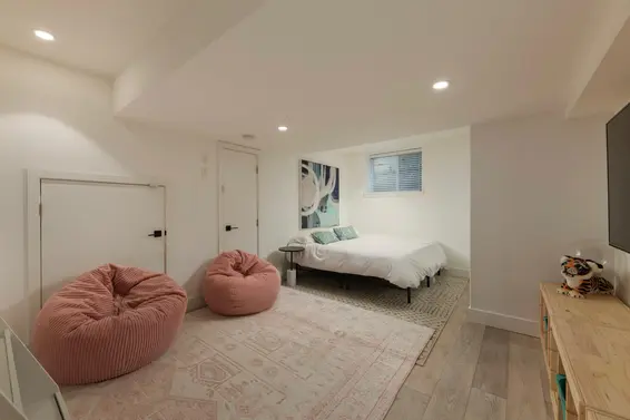 238 East 19th Street, North Vancouver For Sale - image 19