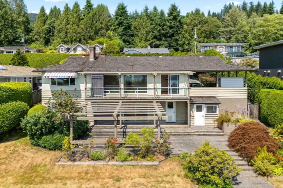 1850 Rosebery Avenue, West Vancouver