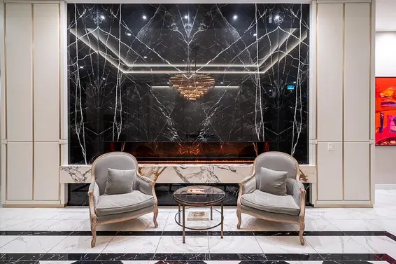 1505 135 East 13th Street, North Vancouver For Sale - image 2