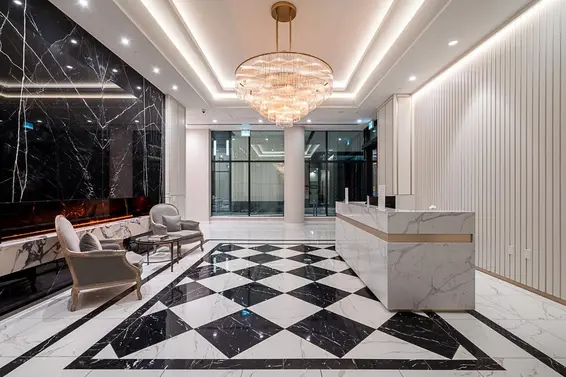 1505 135 East 13th Street, North Vancouver For Sale - image 3