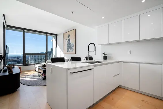 1505 135 East 13th Street, North Vancouver For Sale - image 7