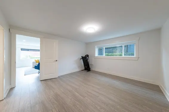 463 Beachview Drive, North Vancouver For Sale - image 31