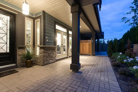 3 651 West 14th Street, North Vancouver For Sale - image 2