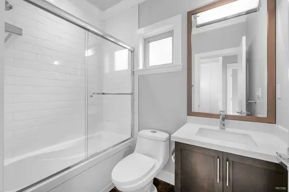3 651 West 14th Street, North Vancouver For Sale - image 28