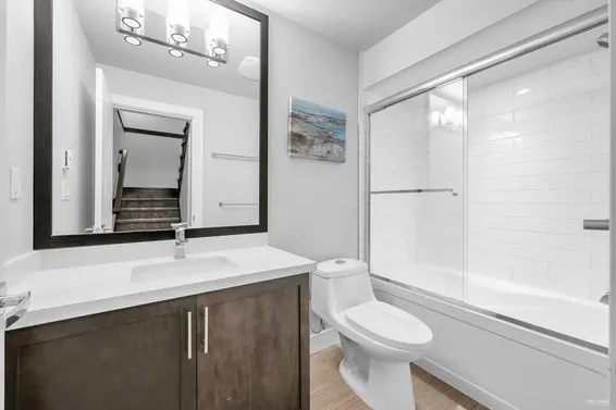 3 651 West 14th Street, North Vancouver For Sale - image 30