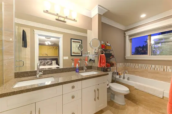 241 East 18 Street, North Vancouver For Sale - image 12