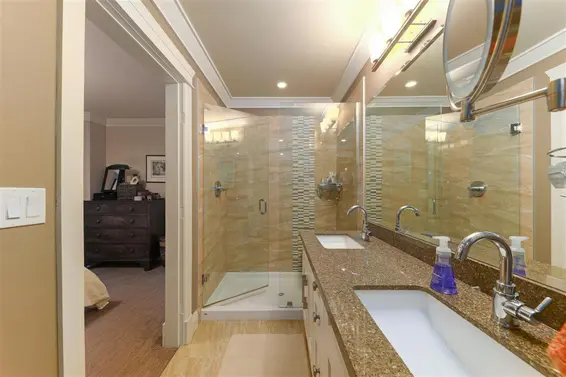 241 East 18 Street, North Vancouver For Sale - image 13