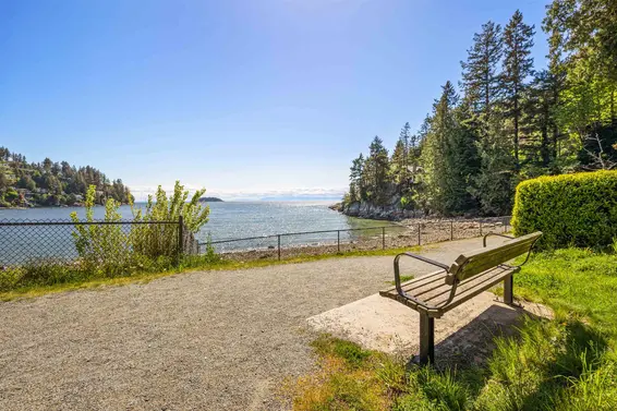 6912 Marine Drive, West Vancouver For Sale - image 10