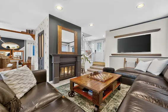 1150 Beaufort Road, North Vancouver For Sale - image 12