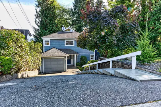 1150 Beaufort Road, North Vancouver For Sale - image 4