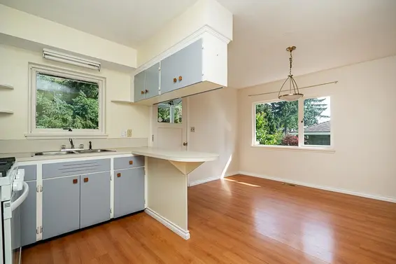 1302 Lennox Street, North Vancouver For Sale - image 15