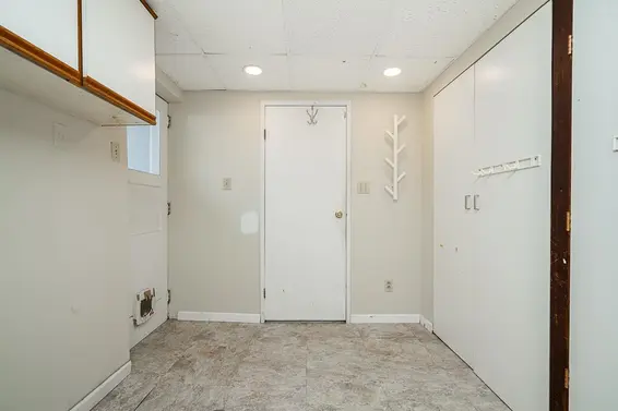 1302 Lennox Street, North Vancouver For Sale - image 34