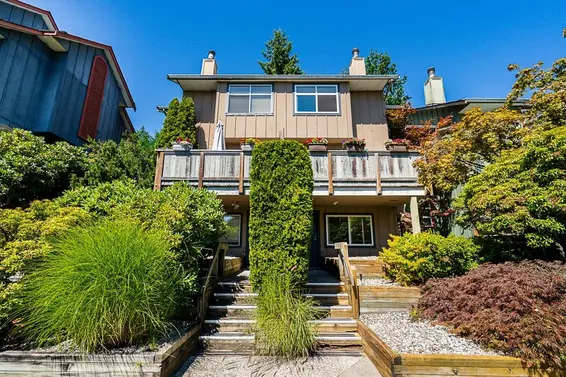 34 900 West 17th Street, North Vancouver