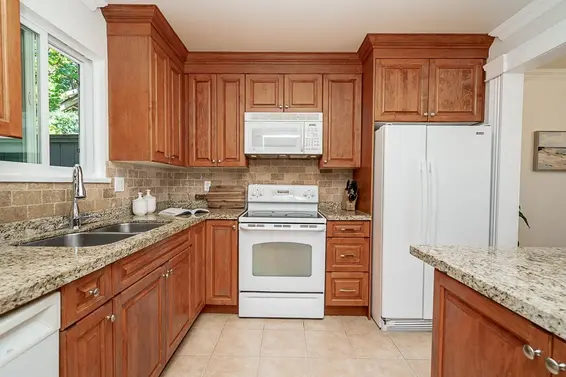 34 900 West 17th Street, North Vancouver For Sale - image 14