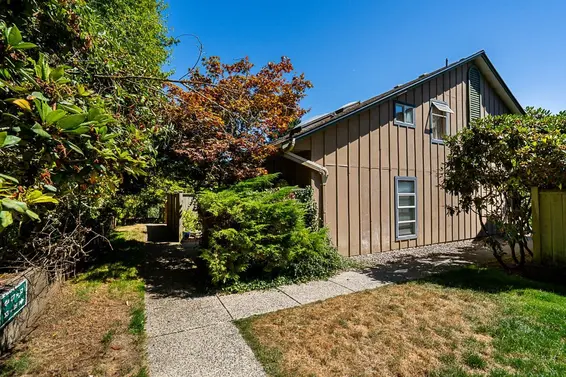 34 900 West 17th Street, North Vancouver For Sale - image 2