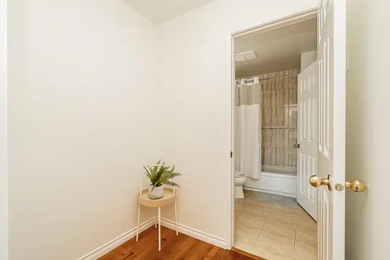 34 900 West 17th Street, North Vancouver For Sale - image 24