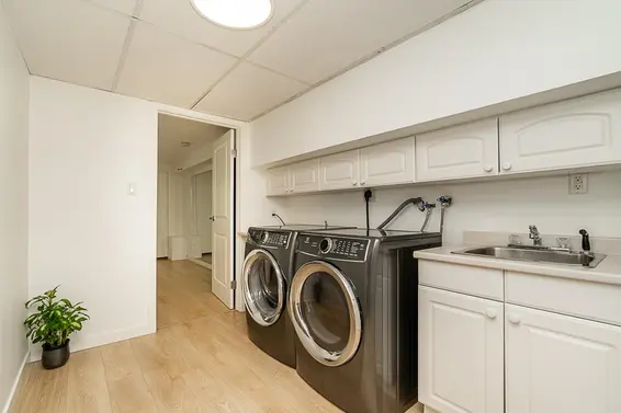 34 900 West 17th Street, North Vancouver For Sale - image 33