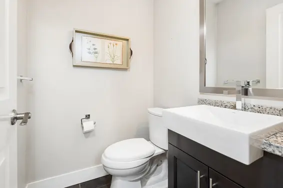 2 3025 Baird Road, North Vancouver For Sale - image 15
