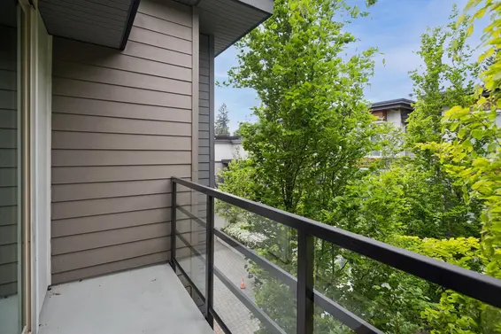 2 3025 Baird Road, North Vancouver For Sale - image 28