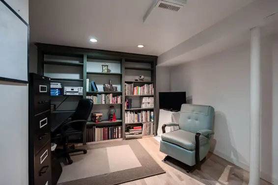 2103 West Keith Road, North Vancouver For Sale - image 32