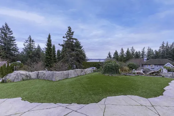 3722 Southridge Place, West Vancouver For Sale - image 30