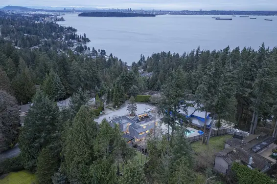 3722 Southridge Place, West Vancouver For Sale - image 31