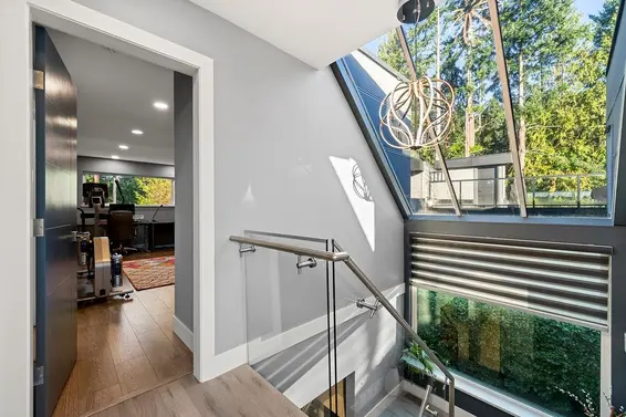 3722 Southridge Place, West Vancouver For Sale - image 35