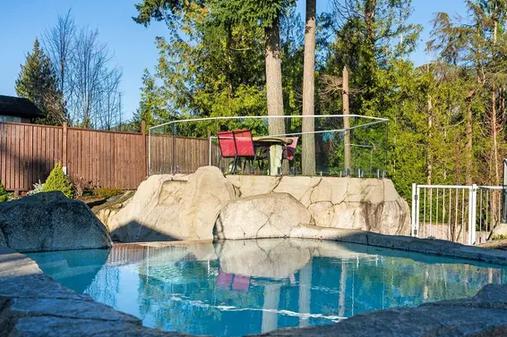 3722 Southridge Place, West Vancouver For Sale - image 37