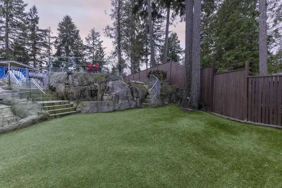 3722 Southridge Place, West Vancouver For Sale - image 5