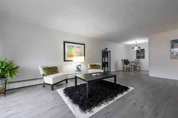 212 780 Premier Street, North Vancouver