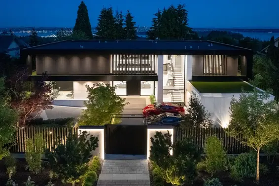 690 Knockmaroon Road, West Vancouver For Sale - image 2