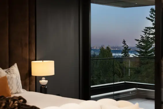 690 Knockmaroon Road, West Vancouver For Sale - image 31