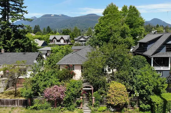 342 East 13th Street, North Vancouver