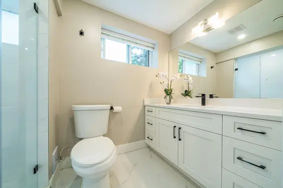 880 Jefferson Avenue, West Vancouver For Sale - image 32