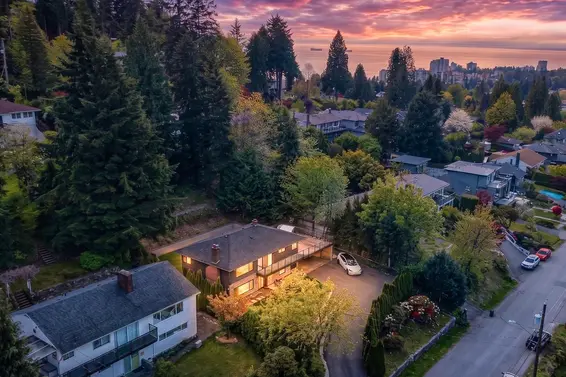 880 Jefferson Avenue, West Vancouver For Sale - image 37