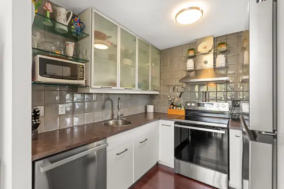 704 650 16th Street, West Vancouver For Sale - image 17