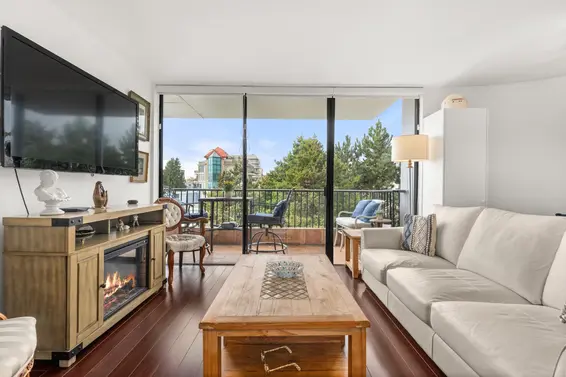 704 650 16th Street, West Vancouver For Sale - image 5