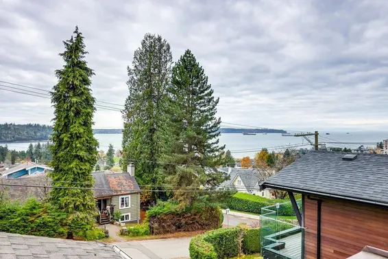 1091 Esquimalt Avenue, West Vancouver For Sale - image 25