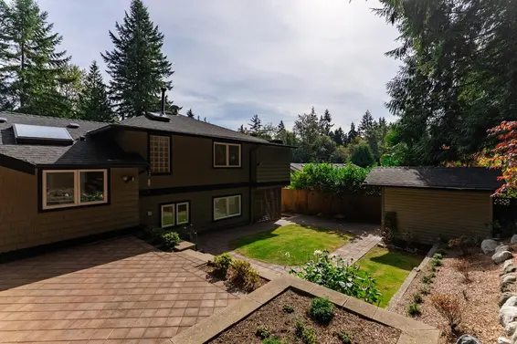 1941 Arborlynn Drive, North Vancouver For Sale - image 38