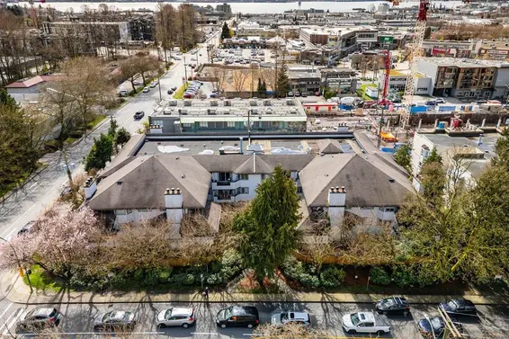 310 809 West 16th Street, North Vancouver For Sale - image 3