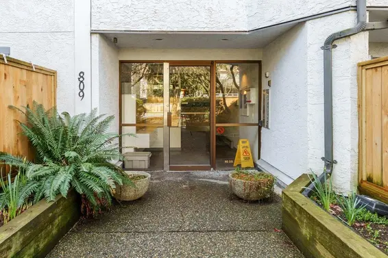 310 809 West 16th Street, North Vancouver For Sale - image 5