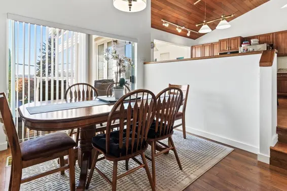 513 East 6th Street, North Vancouver For Sale - image 11