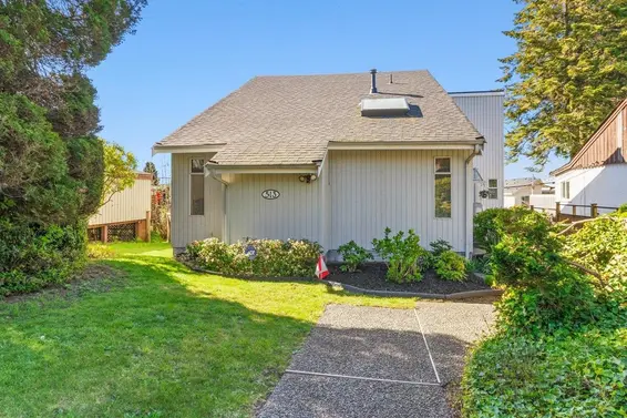 513 East 6th Street, North Vancouver For Sale - image 2