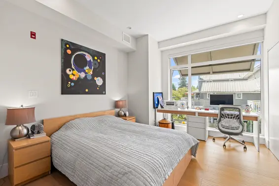 202 1591 Bowser Avenue, North Vancouver For Sale - image 11