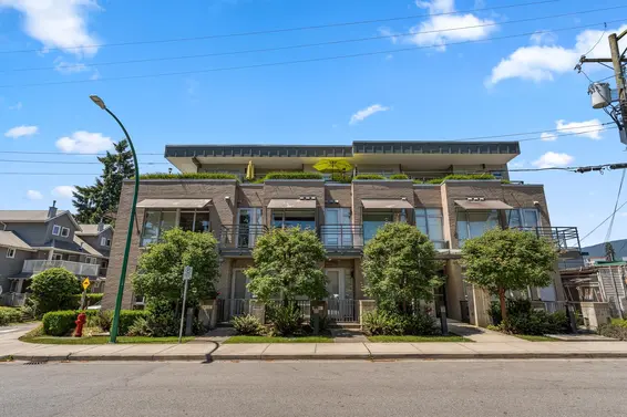 202 1591 Bowser Avenue, North Vancouver For Sale - image 17
