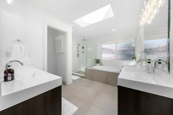 3722 Emerald Drive, North Vancouver For Sale - image 24