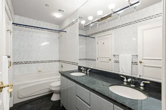 1579 Errigal Place, West Vancouver For Sale - image 27